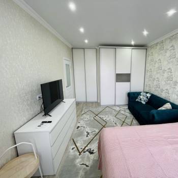 Сдается 1-комнатная квартира, 39 м²