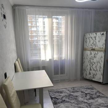 Сдается 2-х комнатная квартира, 68 м²