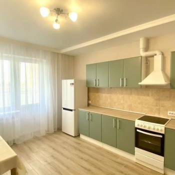 Сдается 1-комнатная квартира, 42 м²