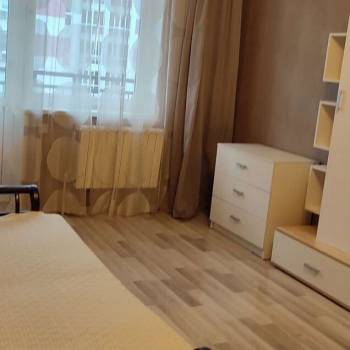 Сдается 1-комнатная квартира, 45 м²