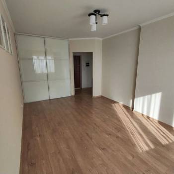 Продается 1-комнатная квартира, 38 м²