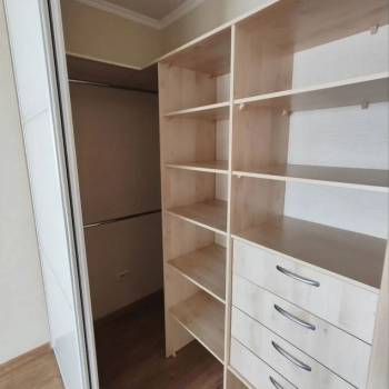 Продается 1-комнатная квартира, 38 м²