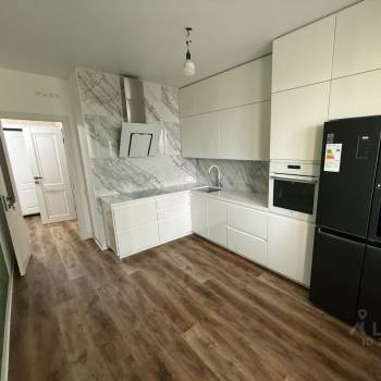 Продается 1-комнатная квартира, 42,8 м²