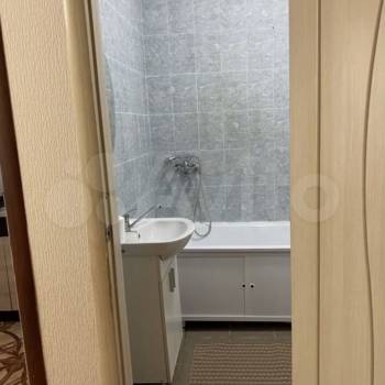 Продается 1-комнатная квартира, 27,4 м²