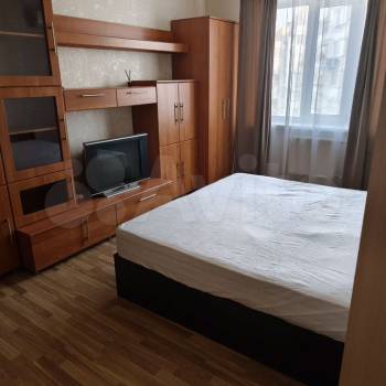 Сдается 1-комнатная квартира, 42 м²