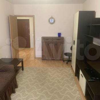 Сдается 1-комнатная квартира, 43 м²