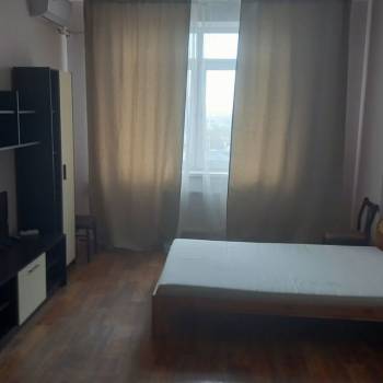 Сдается 1-комнатная квартира, 42 м²