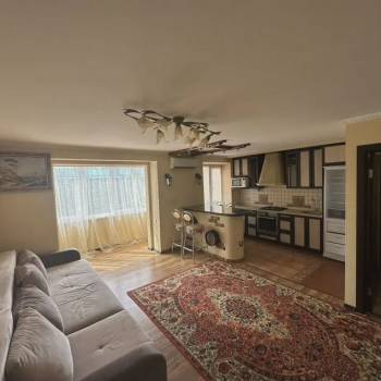 Сдается 2-х комнатная квартира, 65 м²