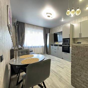 Продается 2-х комнатная квартира, 60 м²