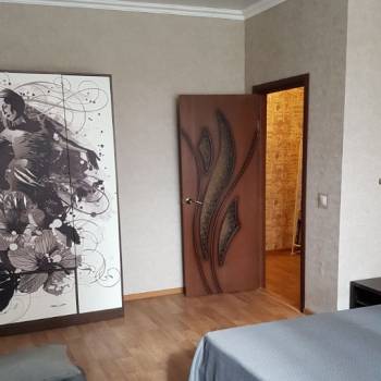 Сдается 2-х комнатная квартира, 75 м²