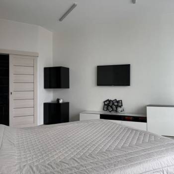 Продается 2-х комнатная квартира, 79 м²