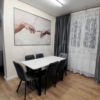 Сдается Многокомнатная квартира, 80 м²