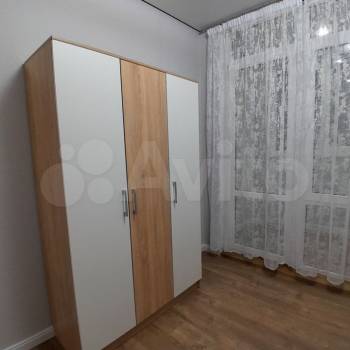 Сдается Многокомнатная квартира, 80 м²