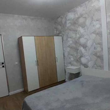 Сдается Многокомнатная квартира, 80 м²