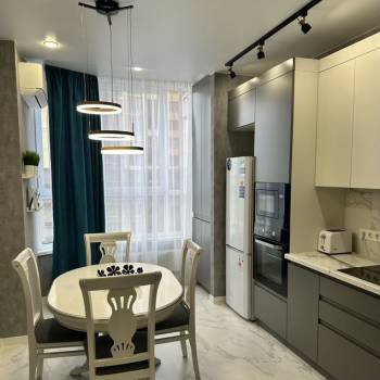 Сдается 2-х комнатная квартира, 62 м²