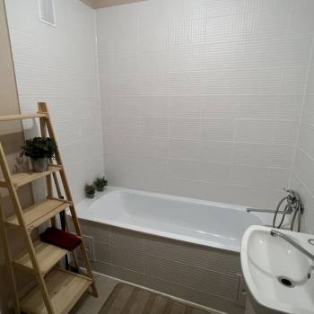 Продается 1-комнатная квартира, 32 м²