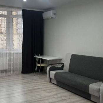 Сдается 2-х комнатная квартира, 65 м²