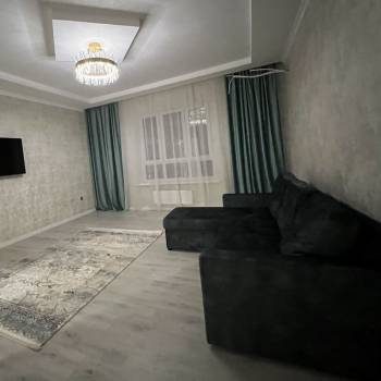 Сдается 2-х комнатная квартира, 75 м²