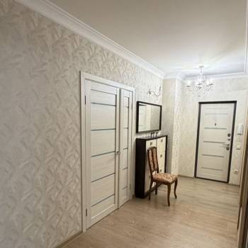 Сдается 2-х комнатная квартира, 84 м²