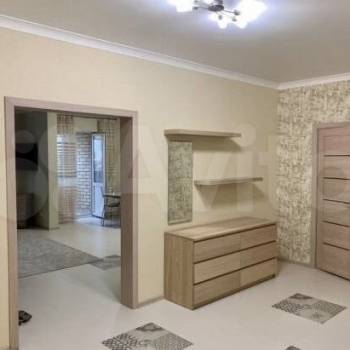 Сдается 2-х комнатная квартира, 90 м²