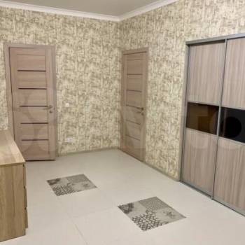 Сдается 2-х комнатная квартира, 90 м²