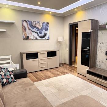 Сдается 2-х комнатная квартира, 65 м²