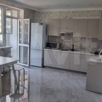 Сдается 2-х комнатная квартира, 75 м²