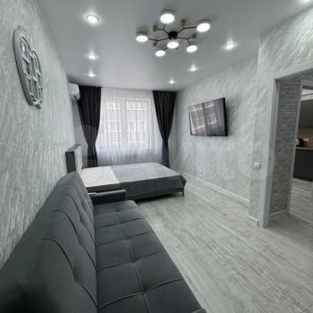 Продается 1-комнатная квартира, 38 м²