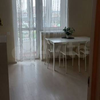 Продается 1-комнатная квартира, 44 м²