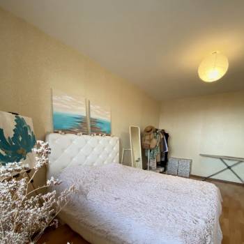 Продается 1-комнатная квартира, 46 м²