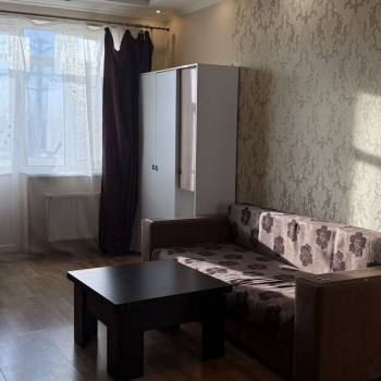 Сдается 1-комнатная квартира, 45 м²