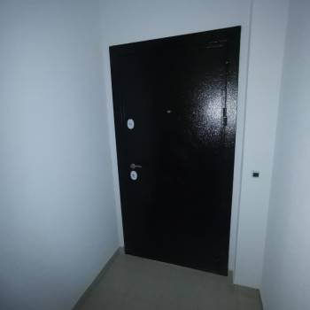 Продается 1-комнатная квартира, 64,5 м²