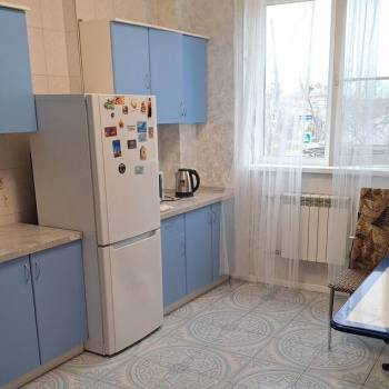 Сдается 1-комнатная квартира, 40 м²