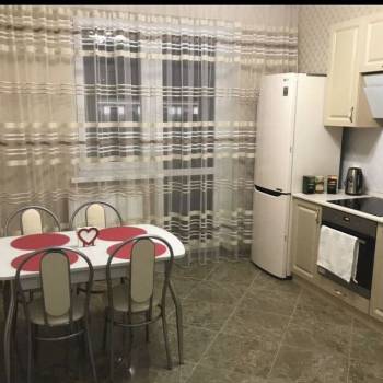 Сдается 1-комнатная квартира, 43 м²