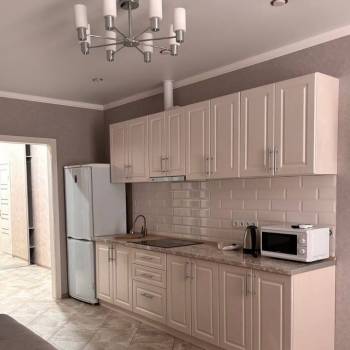 Сдается 2-х комнатная квартира, 75 м²