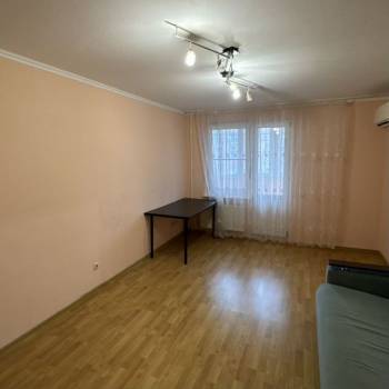 Сдается 2-х комнатная квартира, 65 м²