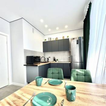 Продается 1-комнатная квартира, 40,6 м²