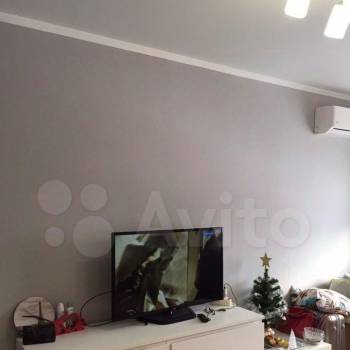 Продается 1-комнатная квартира, 41 м²