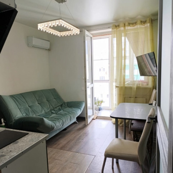 Продается 1-комнатная квартира, 42,2 м²