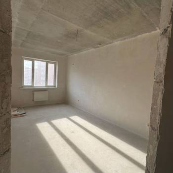 Продается 1-комнатная квартира, 40 м²