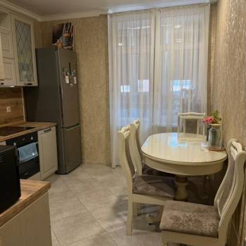 Продается 1-комнатная квартира, 39 м²