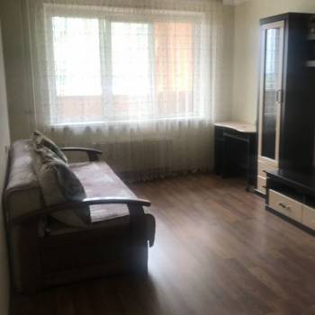Сдается 1-комнатная квартира, 40 м²