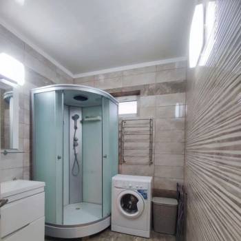 Сдается 2-х комнатная квартира, 75 м²