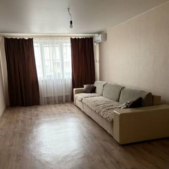 Сдается 2-х комнатная квартира, 72 м²