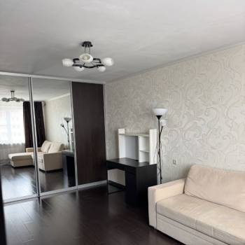 Сдается 1-комнатная квартира, 38 м²