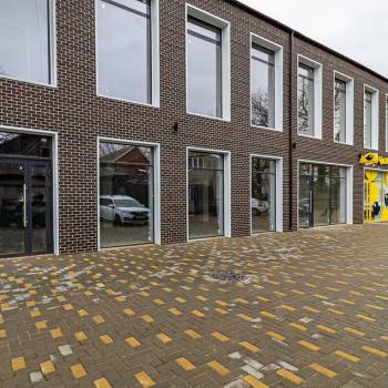 Сдается Нежилое помещение, 400 м²