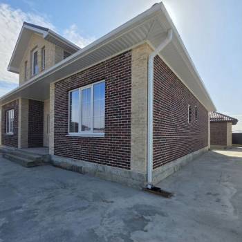 Продается Дом, 180 м²