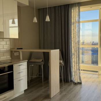 Сдается 1-комнатная квартира, 55 м²