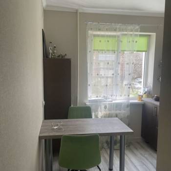 Продается 1-комнатная квартира, 32 м²