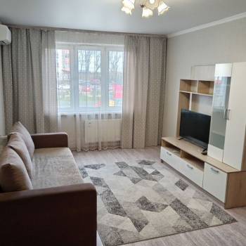 Сдается 1-комнатная квартира, 40 м²